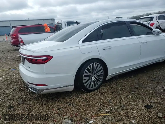 2019 Audi A8 z VIN WAU8DAF87KN018640, wystawiony jako Copart lot #54318975 z przebiegiem Nie podano mil oraz Szkoda całkowita • Salvage title. Historia ofert i sprzedaży dostępna na DreamBid. Obrazek 13.
