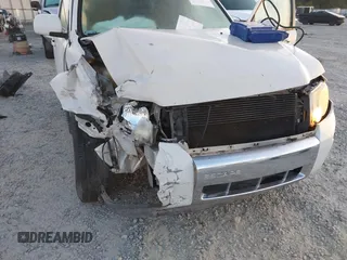 2010 Ford Escape Limited с VIN 1FMCU0EG5AKA43595, выставлен на аукционе IAAI как лот 40711908 с пробегом 196 267 миль миль и . История ставок и продаж доступна на DreamBid. Изображение 6.