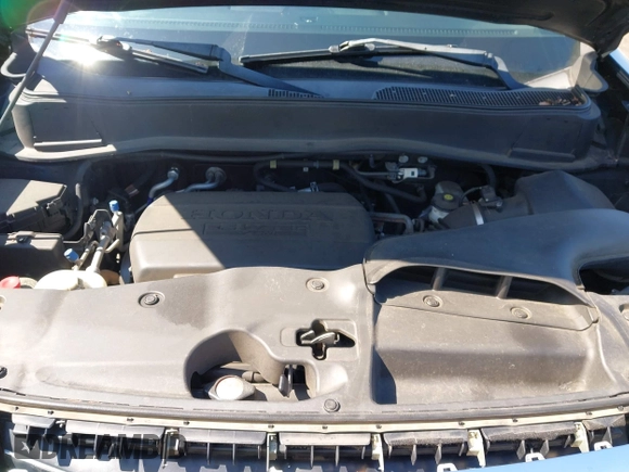 2014 Honda Pilot Touring with VIN 5FNYF4H94EB049495, listed as a IAAI auction lot 41937134 with 149,445 mi miles and . Bid and sale history available at carsss.com. Image 10.