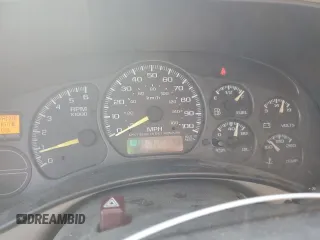 2001 Chevrolet Silverado 1500 LS with VIN 2GCEC19T011322644, listed as a Copart auction lot 52231035 with 234,521 mi miles and Salvage Title. Bid and sale history available at DreamBid. Image 9.