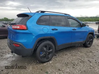 2017 Jeep Cherokee Altitude z VIN 1C4PJMASXHW657724, wystawiony jako Copart lot #50106485 z przebiegiem 81 085 mil mil oraz Szkoda całkowita • Salvage title. Historia ofert i sprzedaży dostępna na DreamBid. Obrazek 3.