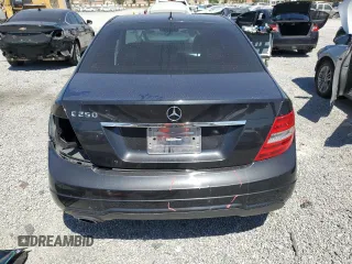 2014 Mercedes-Benz C 250 Sport с VIN WDDGF4HB9EG248990, выставлен на аукционе Copart как лот 63036105 с пробегом 103 693 миль миль и Списание • Salvage title. История ставок и продаж доступна на DreamBid. Изображение 6.