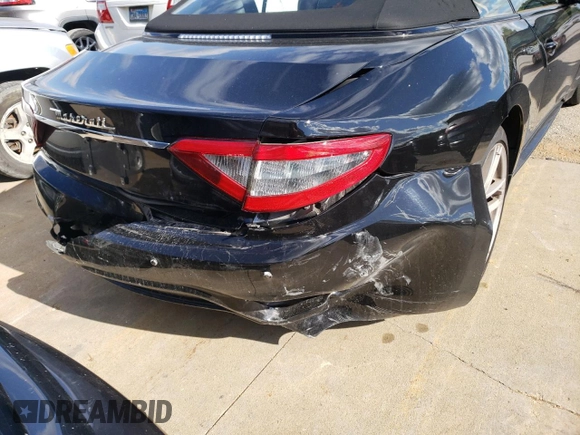 2018 Maserati GranTurismo Sport z VIN ZAM45VMA9J0295535, wystawiony jako Copart lot #60956572 z przebiegiem 27 487 mil mil oraz . Historia ofert i sprzedaży dostępna na DreamBid. Obrazek 9.