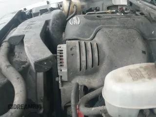 2003 GMC Yukon XL z VIN 1GKFK66UX3J245019, wystawiony jako IAAI lot #43329376 z przebiegiem 304 472 mil mil oraz . Historia ofert i sprzedaży dostępna na DreamBid. Obrazek 12.