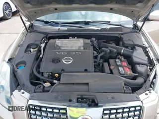2004 Nissan Maxima SE with VIN 1N4BA41EX4C927086, listed as a IAAI auction lot 41734539 with 135,331 mi miles and . Bid and sale history available at DreamBid. Image 10.