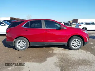 2021 Chevrolet Equinox LT with VIN 2GNAXKEV0M6135676, listed as a IAAI auction lot 41718035 with 30,951 mi miles. Bid and sale history available at carsss.com. Image 13.
