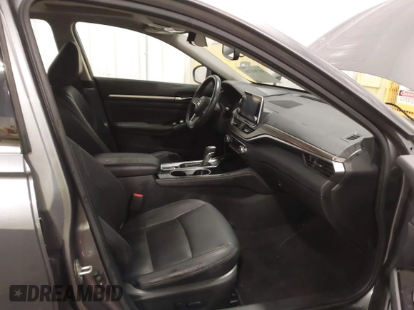 2020 Nissan Altima 2.5 SL with VIN 1N4BL4EW2LC266763, listed as a IAAI auction lot 41741716 with 43,433 mi miles. Bid and sale history available at carsss.com. Image 5.