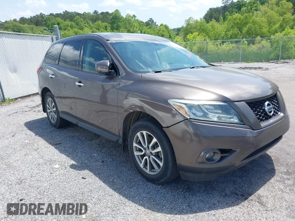 2015 Nissan Pathfinder S with VIN 5N1AR2MN0FC622662, listed as a IAAI auction lot 42116398 with 172,935 mi miles. Bid and sale history available at carsss.com. Image 1.