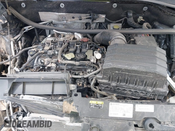 2024 Volkswagen Atlas SE z VIN 1V2JE2CA1RC252078, wystawiony jako IAAI lot #42061482 z przebiegiem 10 396 mil mil oraz . Historia ofert i sprzedaży dostępna na DreamBid. Obrazek 10.