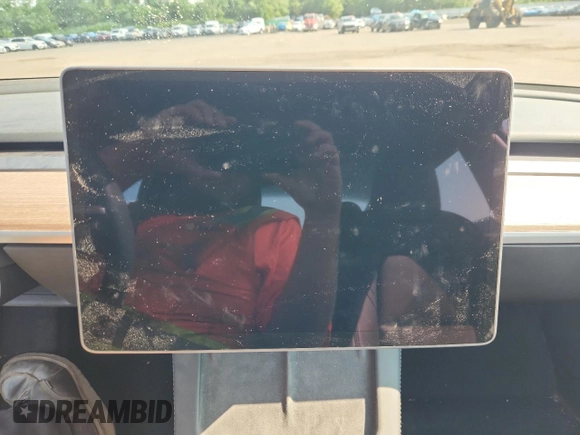 2023 Tesla Model 3 с VIN 5YJ3E1EAXPF594565, выставлен на аукционе Copart как лот 65361925 с пробегом Не указан миль и Списание • Salvage title. История ставок и продаж доступна на DreamBid. Изображение 9.