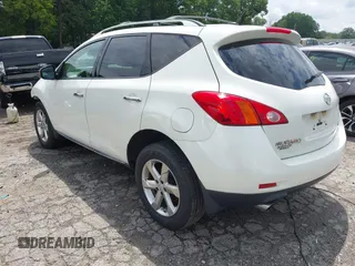2010 Nissan Murano SL z VIN JN8AZ1MW0AW130023, wystawiony jako IAAI lot #42266242 z przebiegiem 185 074 mil mil oraz . Historia ofert i sprzedaży dostępna na DreamBid. Obrazek 3.