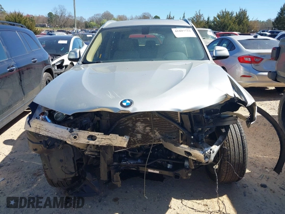 2017 BMW X3 xDrive28i with VIN 5UXWX9C32H0W75875, listed as a IAAI auction lot 41807722 with Not Provided miles and . Bid and sale history available at DreamBid. Image 6.