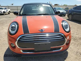 2020 MINI Hardtop 4 Door Cooper z VIN WMWXU7C01L2L63159, wystawiony jako Copart lot #51349325 z przebiegiem 16 905 mil mil oraz Szkody całkowita. Historia ofert i sprzedaży dostępna na DreamBid. Obrazek 5.