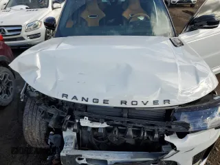2022 Land Rover Range Rover Sport SVR z VIN SALWZ2RE3NA228966, wystawiony jako Copart lot #42613085 z przebiegiem 14 449 mil mil oraz Szkody całkowita. Historia ofert i sprzedaży dostępna na DreamBid. Obrazek 12.