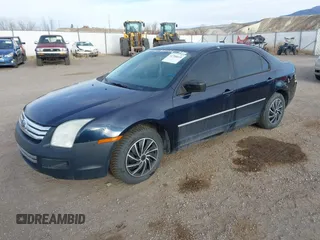 2008 Ford Fusion S with VIN 3FAHP06Z58R274400, listed as a IAAI auction lot 41788818 with 183,855 mi miles. Bid and sale history available at carsss.com. Image 2.