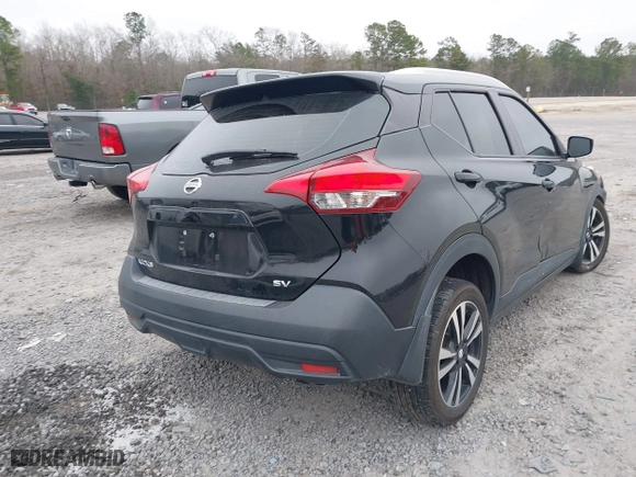2018 Nissan Kicks SV with VIN 3N1CP5CU6JL540903, listed as a IAAI auction lot 41574975 with 84,793 mi miles. Bid and sale history available at carsss.com. Image 4.