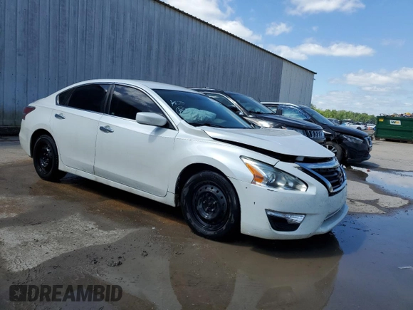 2015 Nissan Altima S with VIN 1N4AL3AP3FC205902, listed as a Copart auction lot 49206085 with 103,771 mi miles and Clean Title. Bid and sale history available at carsss.com. Image 4.