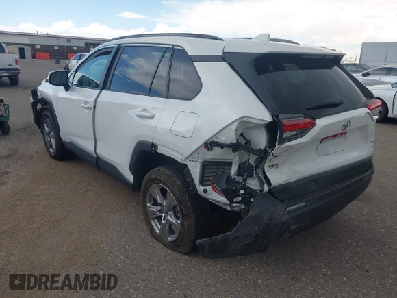 2024 Toyota RAV4 XLE with VIN 2T3P1RFV2RW454181, listed as a IAAI auction lot 42673458 with 31,803 mi miles and . Bid and sale history available at DreamBid. Image 3.