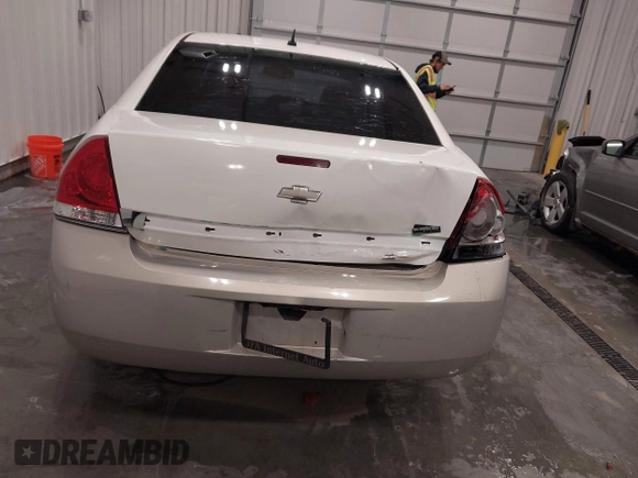 2008 Chevrolet Impala LT with VIN 2G1WT58K789246719, listed as a IAAI auction lot 42040045 with 183,631 mi miles and . Bid and sale history available at DreamBid. Image 17.
