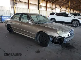 2005 Hyundai Sonata GL with VIN KMHWF25H55A182018, listed as a Copart auction lot 84380404 with 143,710 mi miles and Salvage Title. Bid and sale history available at carsss.com. Image 4.
