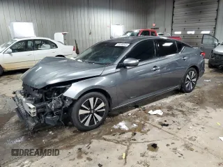 2019 Nissan Altima SL with VIN 1N4BL4EV4KC253244, listed as a Copart auction lot 45498545 with 166,409 mi miles and Salvage title. Bid and sale history available at DreamBid. Image 1.