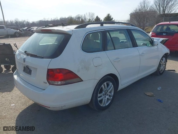 2013 Volkswagen Jetta SportWagen TDI w/Sunroof & Nav with VIN 3VWPL7AJ9DM611277, listed as a IAAI auction lot 41747569 with 123,198 mi miles. Bid and sale history available at carsss.com. Image 4.