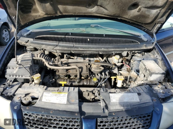 2002 Dodge Caravan with VIN 1B4GP25R42B592214, listed as a Copart auction lot 43773885 with 166,052 mi miles and Salvage title. Bid and sale history available at DreamBid. Image 12.