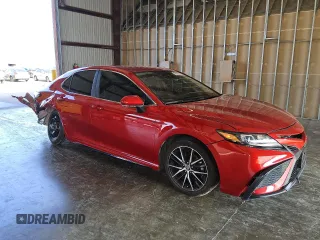 2023 Toyota Camry SE with VIN 4T1G11AK5PU126922, listed as a Copart auction lot 43338095 with 31,786 mi miles and Clean Title. Bid and sale history available at carsss.com. Image 4.
