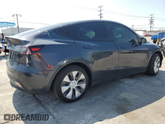 2024 Tesla Model Y Long Range z VIN 7SAYGDEE0RF024326, wystawiony jako Copart lot #52149675 z przebiegiem 34 503 mil mil oraz Szkoda całkowita • Salvage title. Historia ofert i sprzedaży dostępna na DreamBid. Obrazek 3.