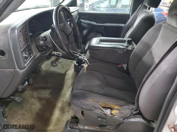 2004 GMC Sierra 2500HD SLE with VIN 1GTHK23UX4F188908, listed as a Copart auction lot 52258005 with 0 mi miles and Clean Title. Bid and sale history available at carsss.com. Image 7.