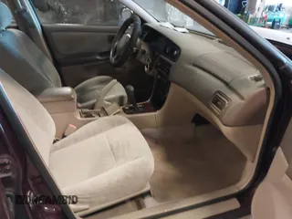 2000 Nissan Altima XE with VIN 1N4DL01D8YC131686, listed as a IAAI auction lot 41378330 with 137,464 mi miles. Bid and sale history available at carsss.com. Image 5.