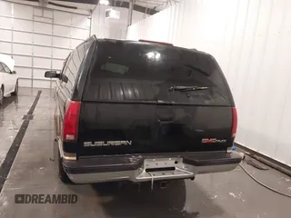 1996 GMC Suburban with VIN 1GKFK16R5TJ721935, listed as a IAAI auction lot 41389890 with 189,243 mi miles. Bid and sale history available at carsss.com. Image 17.