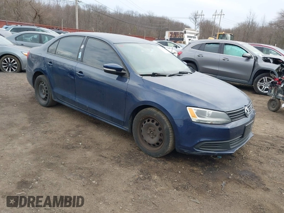 2012 Volkswagen Jetta Sedan SE w/Convenience & Sunroof PZEV with VIN 3VWBP7AJ7CM041809, listed as a IAAI auction lot 41657451 with 126,474 mi miles. Bid and sale history available at carsss.com. Image 1.