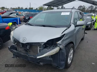 2011 Toyota Sienna LE AAS with VIN 5TDKK3DC0BS119675, listed as a IAAI auction lot 41809573 with 289,496 mi miles. Bid and sale history available at carsss.com. Image 18.