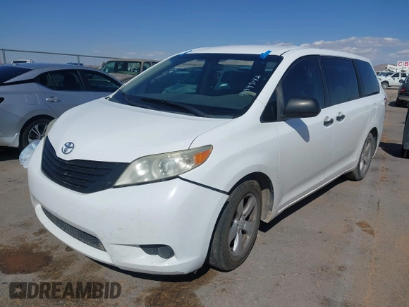 2012 Toyota Sienna z VIN 5TDZK3DCXCS251259, wystawiony jako IAAI lot #41949142 z przebiegiem Nie podano mil oraz . Historia ofert i sprzedaży dostępna na DreamBid. Obrazek 16.