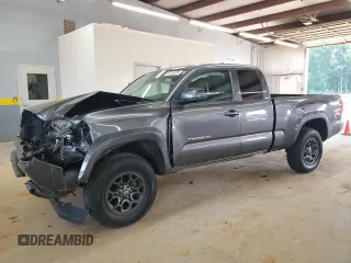 2017 Toyota Tacoma SR5 with VIN 5TFSZ5AN6HX046103, listed as a Copart auction lot 60459285 with 34,985 mi miles and Salvage title. Bid and sale history available at DreamBid. Image 1.