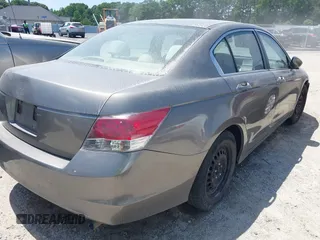 2008 Honda Accord LX z VIN 1HGCP26338A136734, wystawiony jako IAAI lot #42169515 z przebiegiem 358 037 mil mil oraz . Historia ofert i sprzedaży dostępna na DreamBid. Obrazek 4.