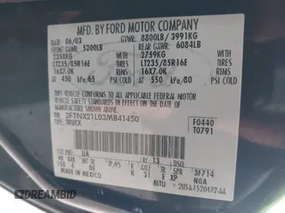 2003 Ford F-250 XL z VIN 3FTNX21L03MB41450, wystawiony jako IAAI lot #42512605 z przebiegiem 219 093 mil mil oraz . Historia ofert i sprzedaży dostępna na DreamBid. Obrazek 9.