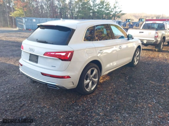 2023 Audi Q5 S line Premium Plus with VIN WA1EAAFYXP2140474, listed as a IAAI auction lot 41222927 with 10,554 mi miles. Bid and sale history available at carsss.com. Image 4.