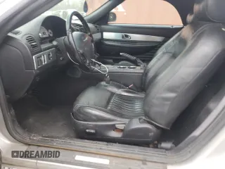 2004 Ford Thunderbird Deluxe z VIN 1FAHP60A84Y104551, wystawiony jako Copart lot #49170085 z przebiegiem 159 696 mil mil oraz Szkody całkowita. Historia ofert i sprzedaży dostępna na DreamBid. Obrazek 7.