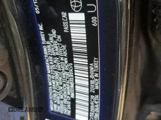 2018 Toyota C-HR XLE with VIN NMTKHMBX0JR014576, listed as a Copart auction lot 63263215 with 95,649 mi miles and Clean title. Bid and sale history available at DreamBid. Image 12.