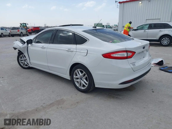 2015 Ford Fusion SE with VIN 3FA6P0HD7FR132006, listed as a IAAI auction lot 41834816 with 131,257 mi miles. Bid and sale history available at carsss.com. Image 3.