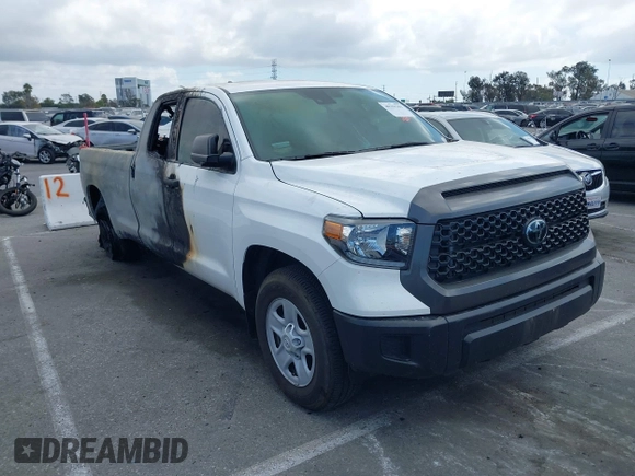 2021 Toyota Tundra 2WD SR with VIN 5TFTY5F15MX011902, listed as a IAAI auction lot 40359301 with 6,913 mi miles. Bid and sale history available at carsss.com. Image 1.