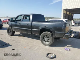 2003 GMC Sierra 1500HD SLE z VIN 1GTGK13U83F178687, wystawiony jako Copart lot #75805414 z przebiegiem Nie podano mil oraz Szkody całkowita. Historia ofert i sprzedaży dostępna na DreamBid. Obrazek 2.