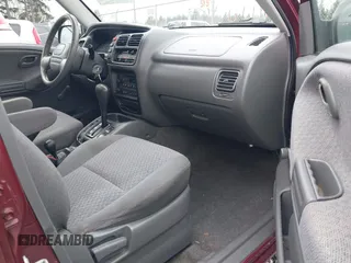 2002 Chevrolet Tracker z VIN 2CNBJ13C626925583, wystawiony jako IAAI lot #41636212 z przebiegiem 181 341 mil mil oraz . Historia ofert i sprzedaży dostępna na DreamBid. Obrazek 5.