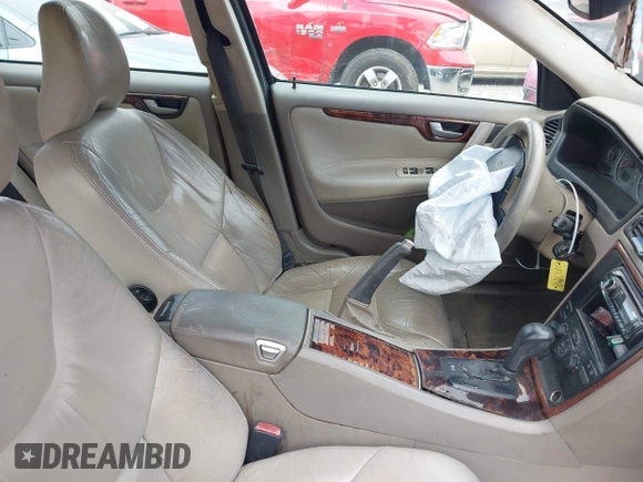 2005 Volvo V70 с VIN YV1SW592952511589, выставлен на аукционе IAAI как лот 42298060 с пробегом 144 817 миль миль и . История ставок и продаж доступна на DreamBid. Изображение 5.