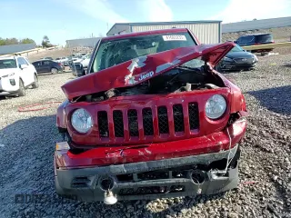 2016 Jeep Patriot Latitude z VIN 1C4NJPFAXGD640313, wystawiony jako Copart lot #41603235 z przebiegiem 112 119 mil mil oraz Szkoda całkowita • Salvage title. Historia ofert i sprzedaży dostępna na DreamBid. Obrazek 14.