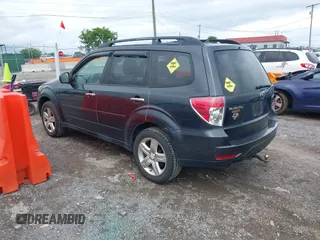 2009 Subaru Forester X z VIN JF2SH63689H732462, wystawiony jako IAAI lot #42360241 z przebiegiem 147 720 mil mil oraz . Historia ofert i sprzedaży dostępna na DreamBid. Obrazek 3.