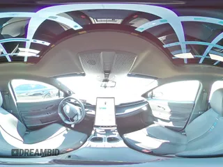 2023 Fisker Ocean One z VIN VCF1ZBU28PG006017, wystawiony jako Copart lot #68742314 z przebiegiem 4598 mil mil oraz Szkody całkowita. Historia ofert i sprzedaży dostępna na DreamBid. Obrazek 16.