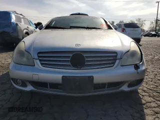 2007 Mercedes-Benz CLS-Class 5.5L with VIN WDDDJ72X47A081645, listed as a Copart auction lot 52244625 with 154,948 mi miles and Clean Title. Bid and sale history available at carsss.com. Image 5.